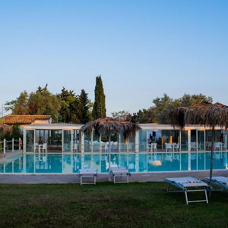Valle Di Mare Country Resort Fontane Bianche Bagian luar foto