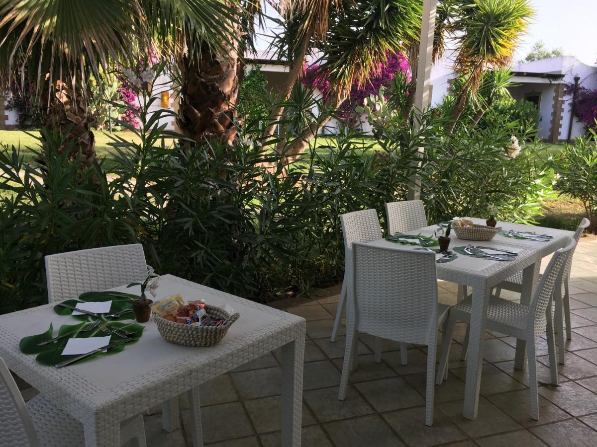 Valle Di Mare Country Resort Fontane Bianche Bagian luar foto