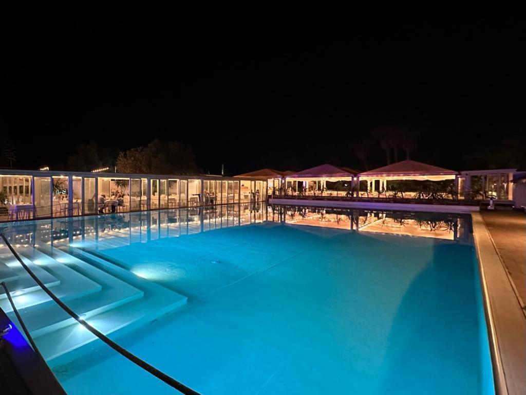 Valle Di Mare Country Resort Fontane Bianche Bagian luar foto