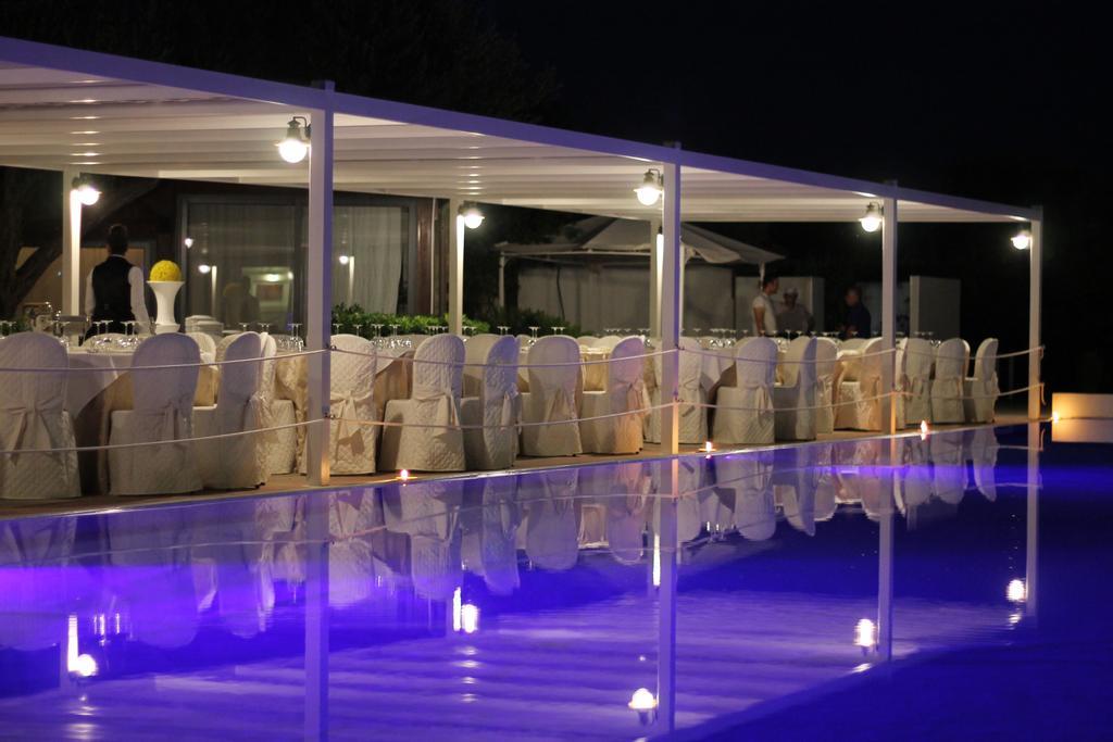 Valle Di Mare Country Resort Fontane Bianche Bagian luar foto