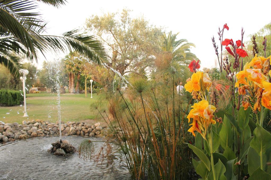 Valle Di Mare Country Resort Fontane Bianche Bagian luar foto